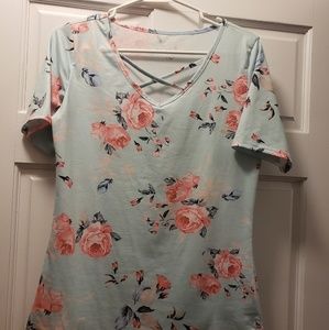 Floral t-shirt/blouse